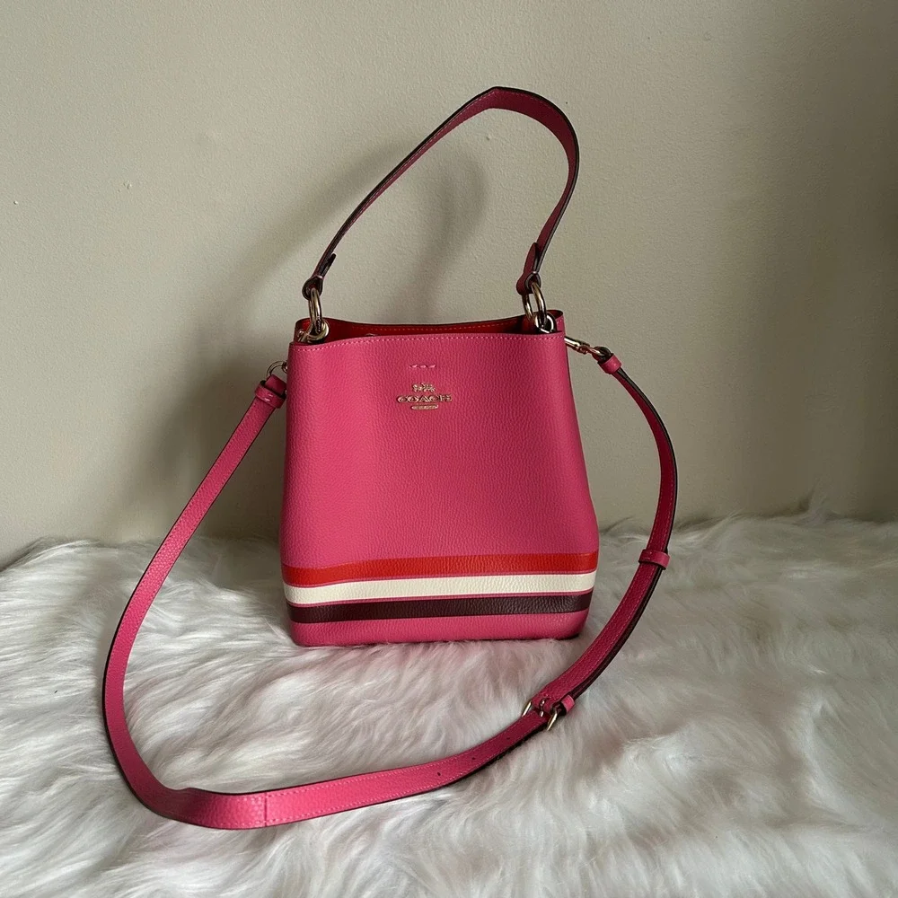 Coach‎ Small Town Bucket Bag Confetti Pink Pebble Leather Shoulder Bag Excellent